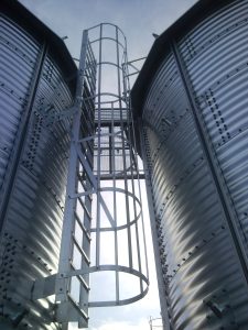 Laufstege, Aufstiegsleitern und Podeste für Silos